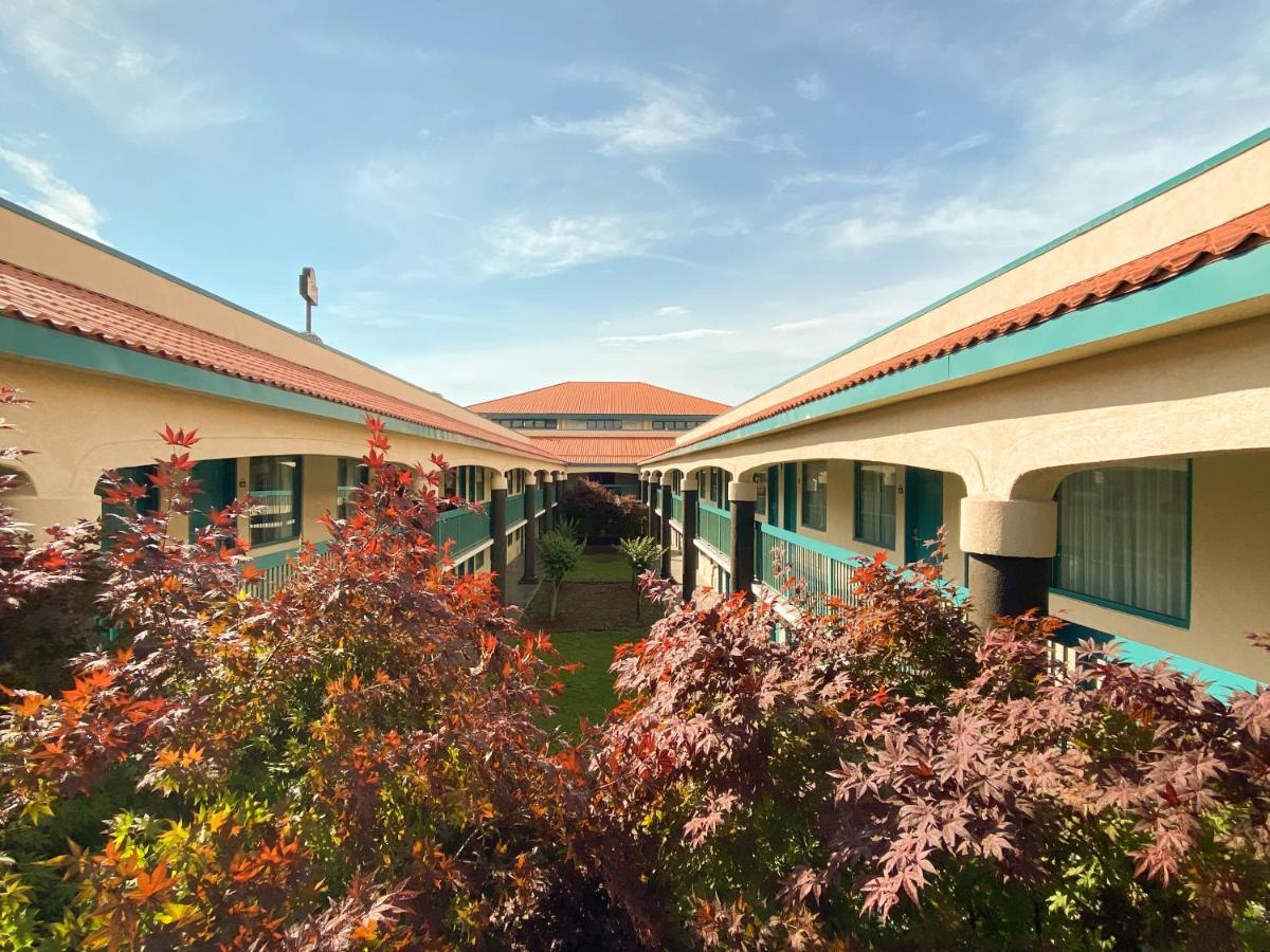 Motel 6 Savannah Ga Gateway & I95 Exterior photo